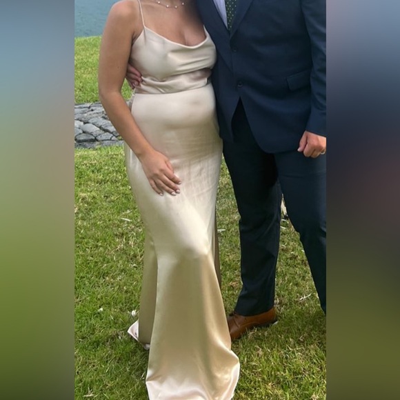 Bridesmaid champagne colored dress - Picture 1 of 3
